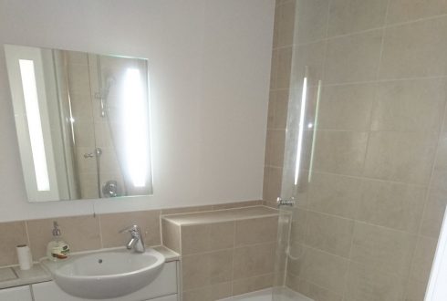New Bath, Linoleum 1